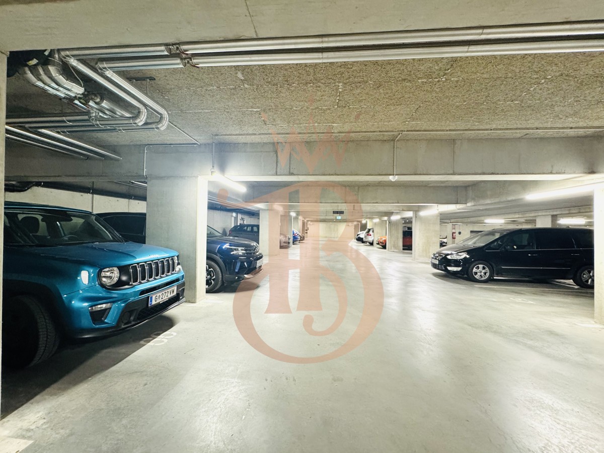 Tiefgaragenstellplatz