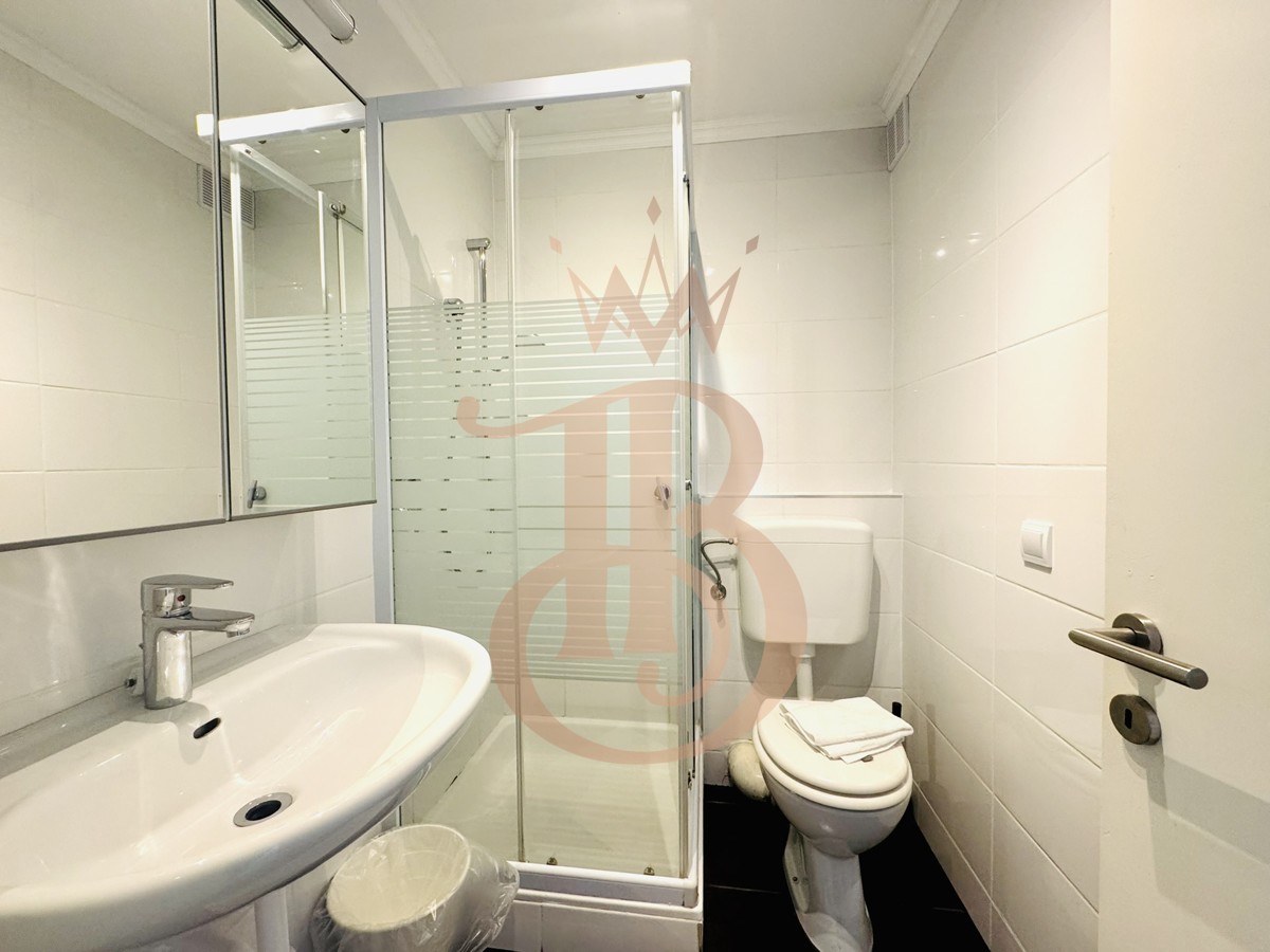 Zimmer mit Balkon &Bad