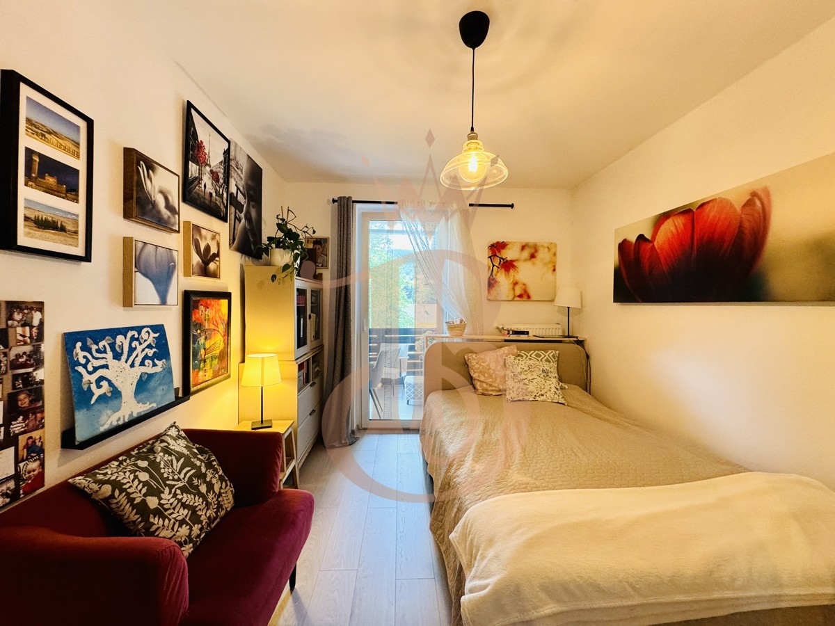 Schlafzimmer mit Balkon Zugang