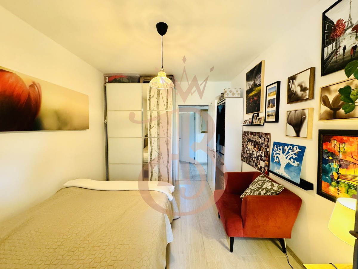 Schlafzimmer mit Balkon Zugang