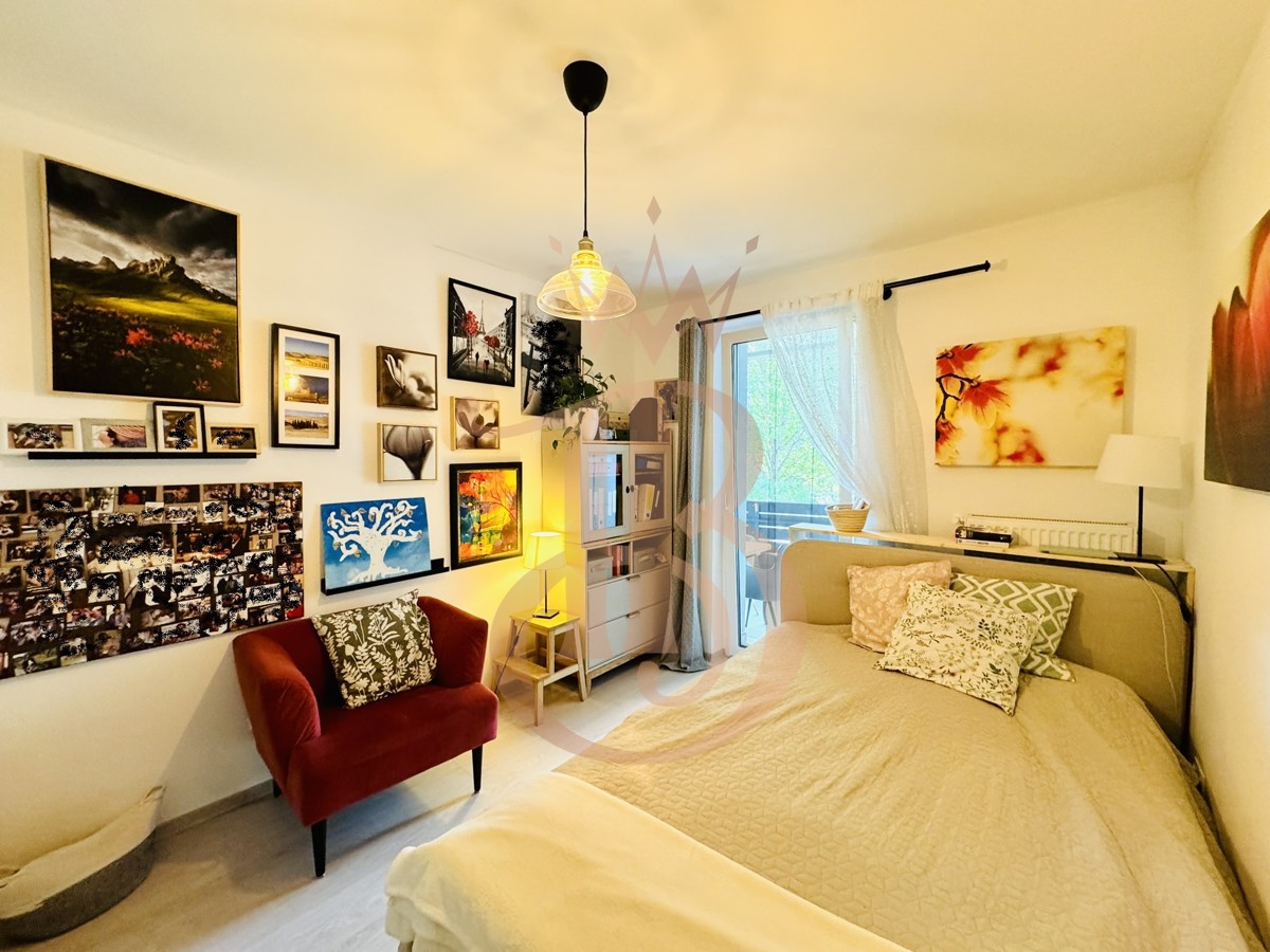 Schlafzimmer mit Balkon Zugang