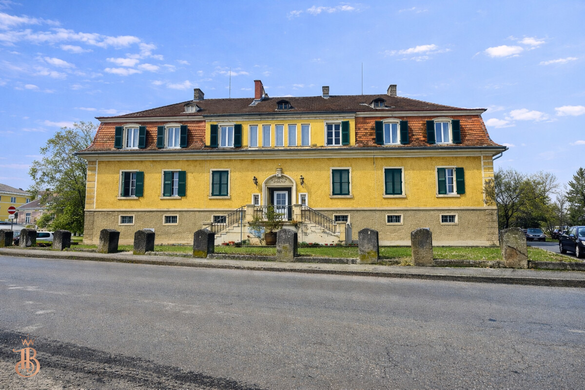 Borkenstein Str. 4-6, Neudau