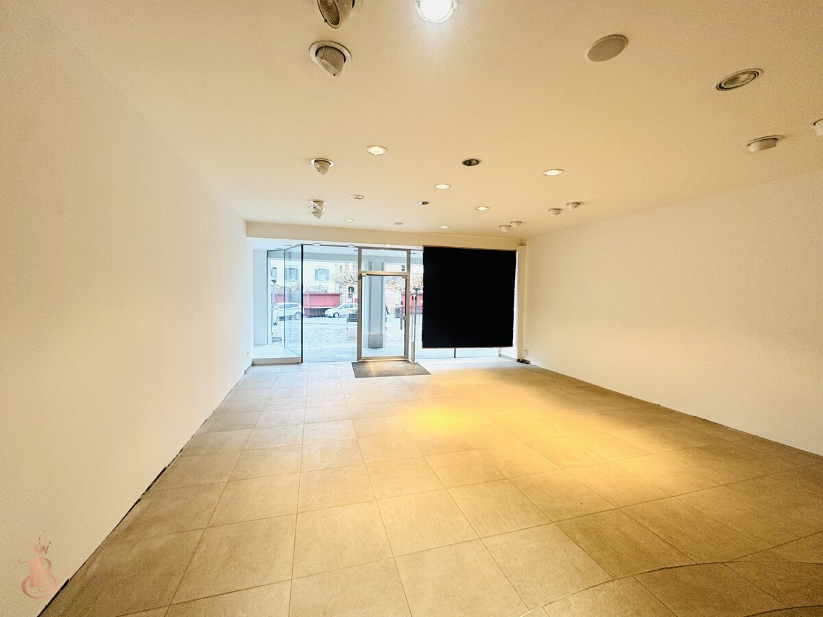 Geschäftsfläche mit Schaufenster HP1