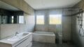 Bad mit DU/Wanne/ 2 WCs