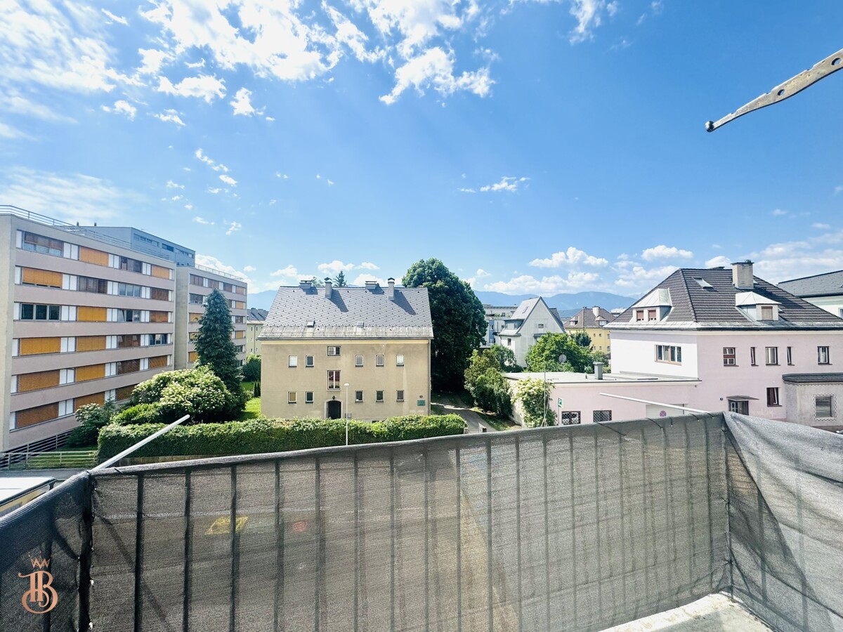 108 m² mit Balkon_2. OG
