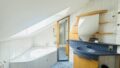 Badezimmer mit DU+Wanne
