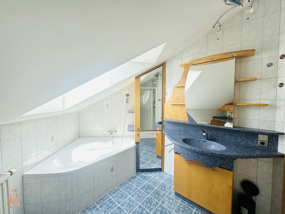 Badezimmer mit DU+Wanne