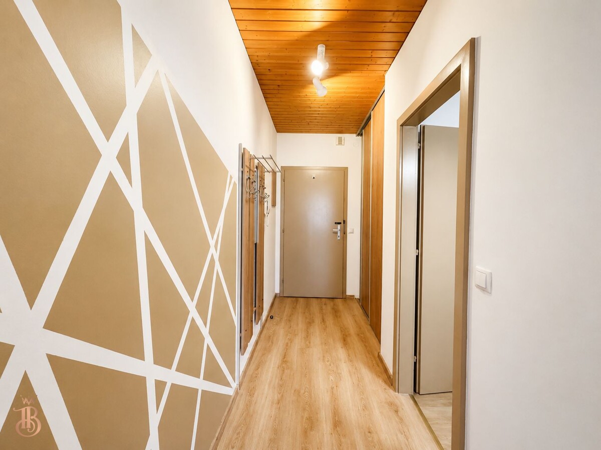 Vorraum mit Einbauschrank